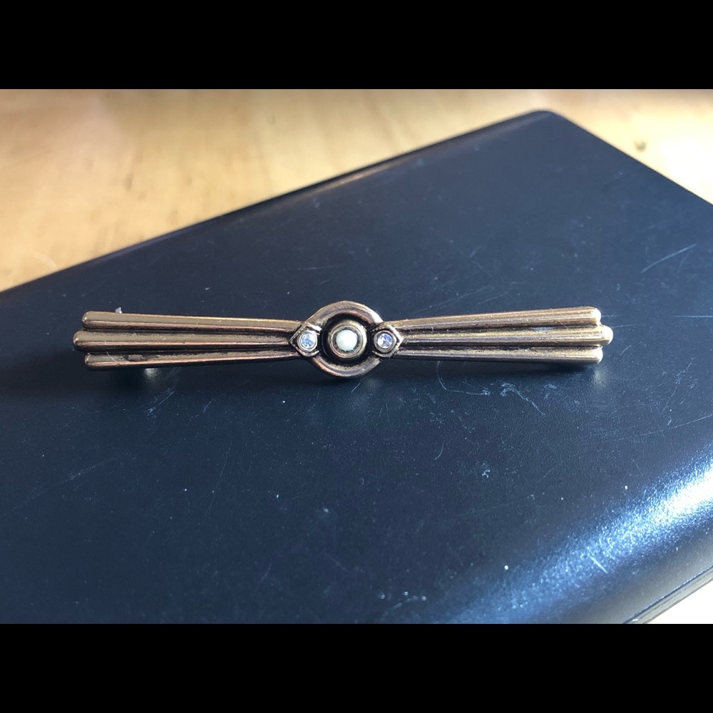 Vintage Goldtone  Diamond/Pearl Brooch